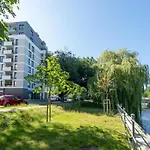 Apartament W Centrum Kolobrzegu Z Widokiem Na Rzeke Wyspa Solna